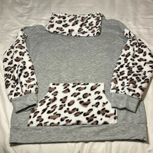 Cheetah/Leopard Pocket Soft Gray Large Neck Crewneck Sweatshirt